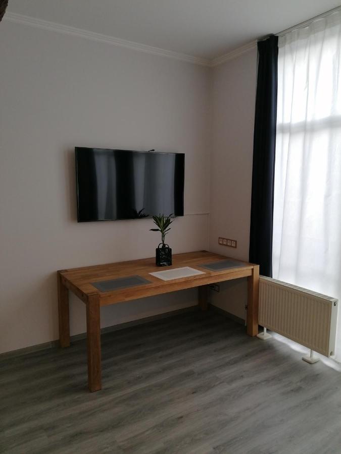 Palm Apartment Studio Рига Экстерьер фото